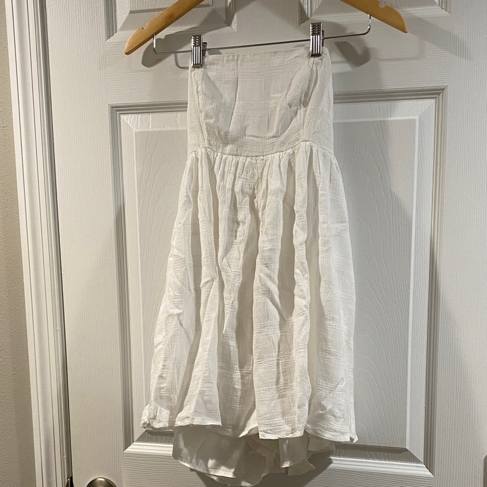 American Eagle Outfitters White Strapless Shorts Jumpsuit - Size Small